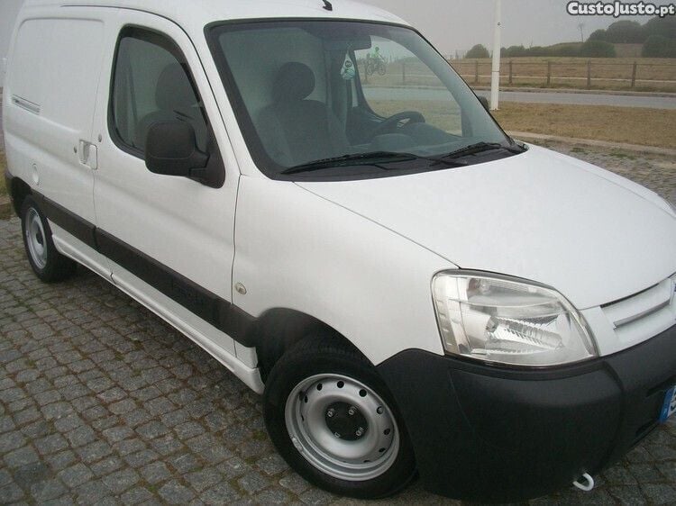 Branco Usado 2010 Citroën Berlingo Monovolume | € 4.999 (Super Preço) - Imagem 1/1
