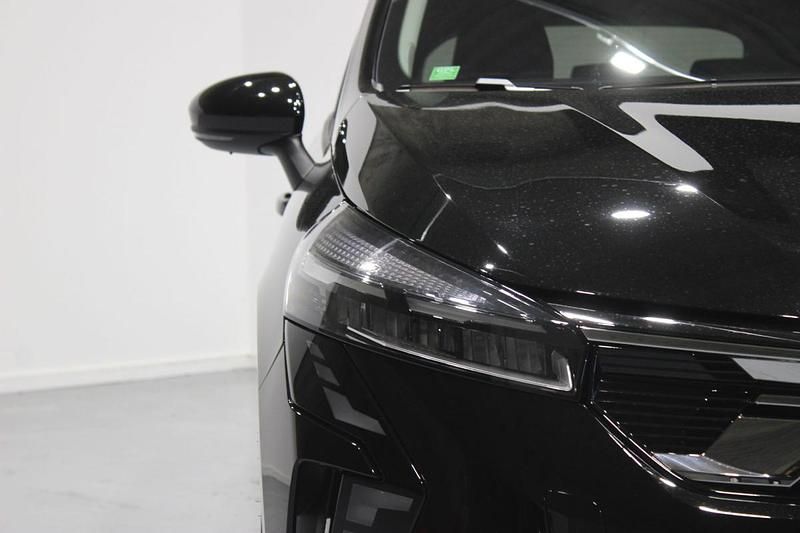 Usado Mitsubishi Colt 101 HP (74 kW) 2025 Preto