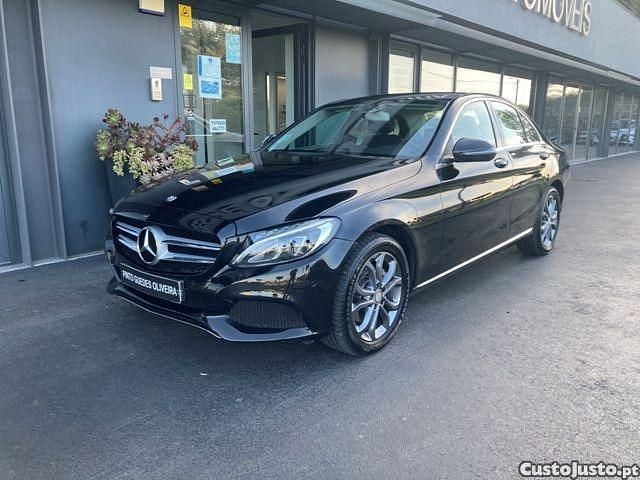 Preto Usado 2016 Mercedes C220 Avantgarde Sedan | € 19.500 (Bom preço) - Imagem 1/1
