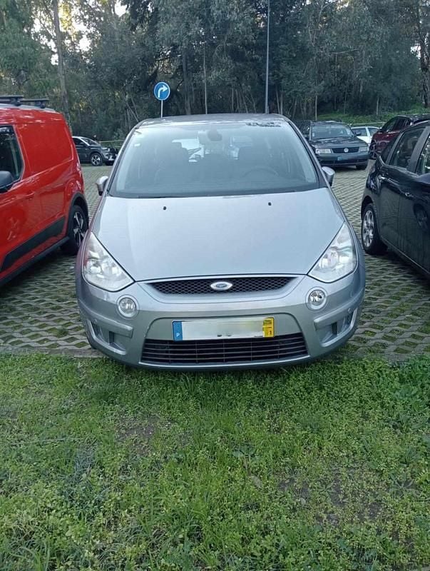 Cinzento Usado 2006 Ford S-MAX S Monovolume | € 6.000 (Preço elevado) - Imagem 1/4