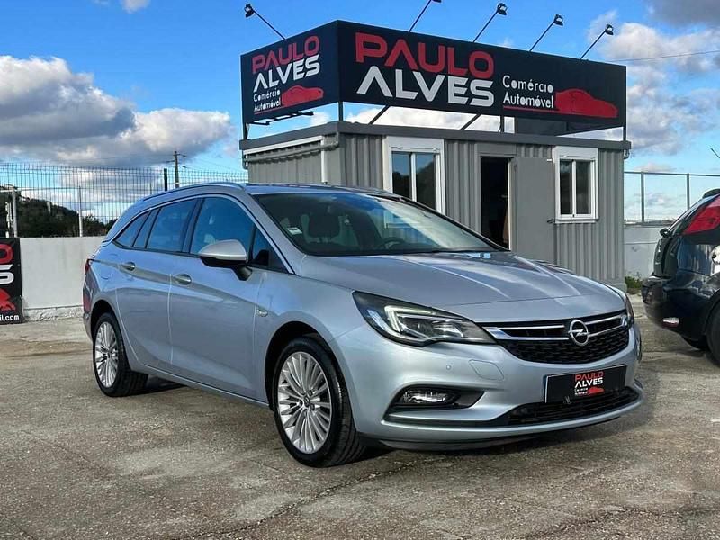 Cinzento Usado 2016 Opel Astra Carrinha | € 12.250 (Preço justo) - Imagem 1/4