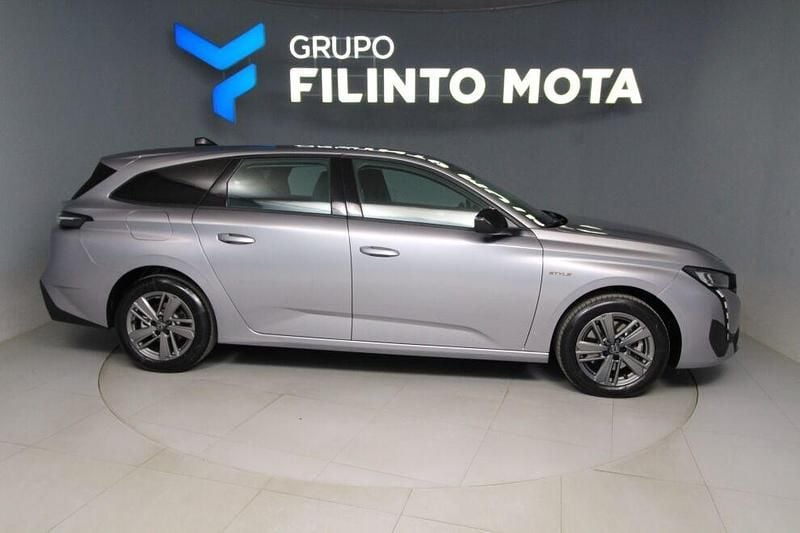 Usado Peugeot 308 Style 136 HP (100 kW) 2025 Cinza