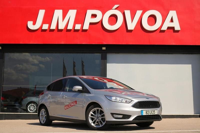 Cinzento Usado 2018 Ford Focus | € 13.990 (Preço justo) - Imagem 1/4