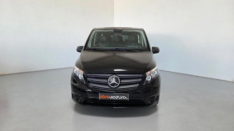 Usado Mercedes Vito 163 HP (119 kW) 2023 Preto Van