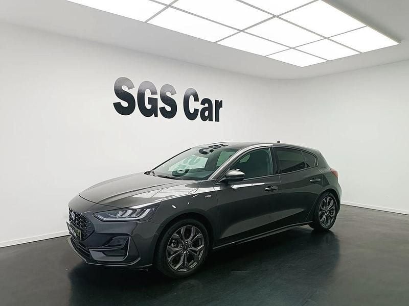 Cinza Usado 2023 Ford Focus ST-Line | € 21.300 (Preço justo) - Imagem 1/4