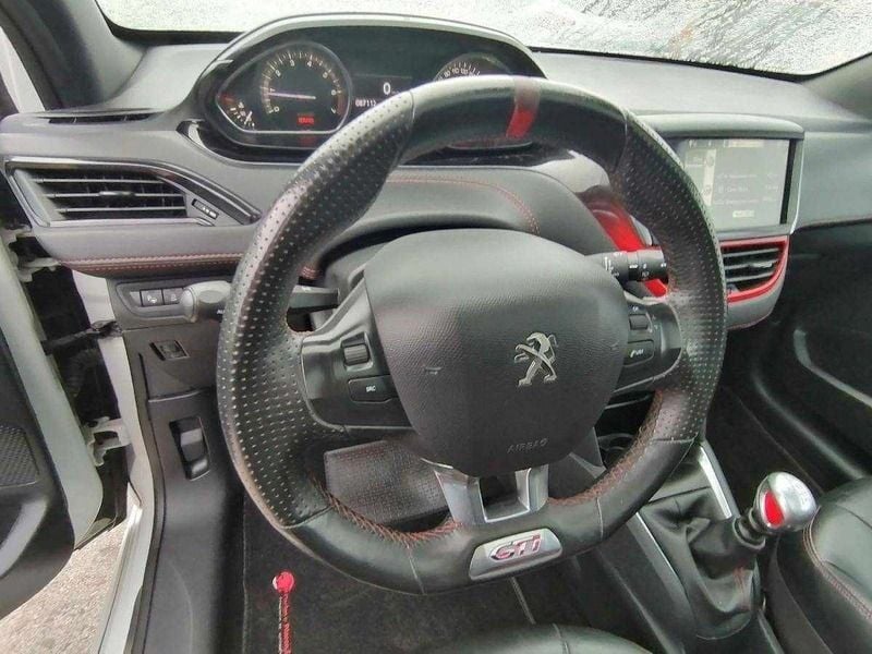 Usado Peugeot 208 GTi 200 HP (147 kW) 2014 Branco Citadino