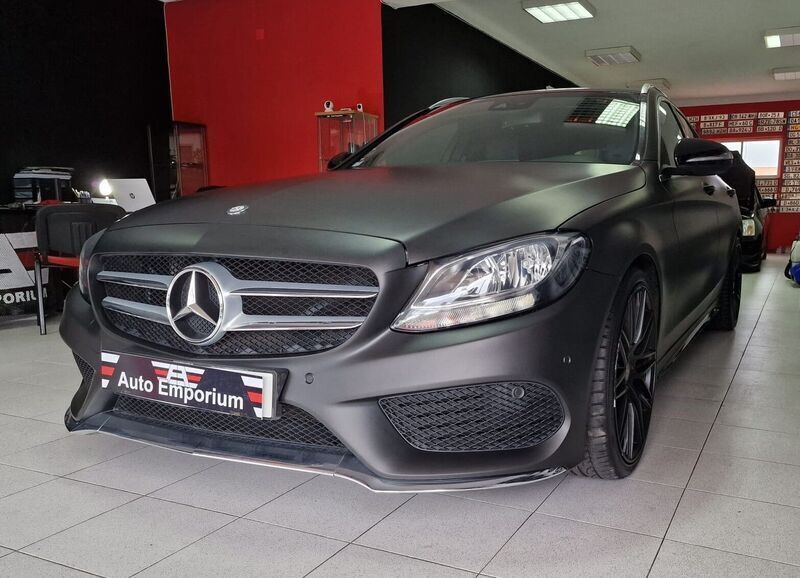 Preto Usado 2014 Mercedes C220 AMG line Sedan | € 22.990 - Imagem 1/4