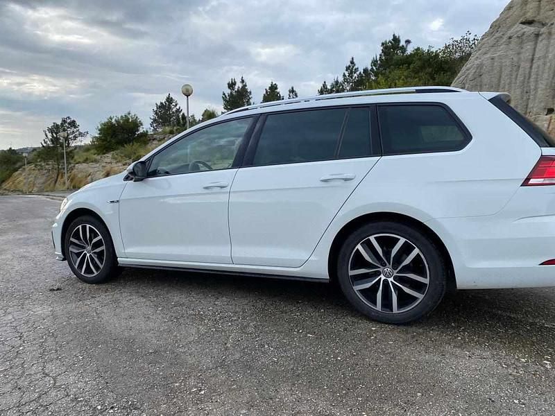 Usado VW Golf VII 116 HP (85 kW) 2020 Branco Carrinha