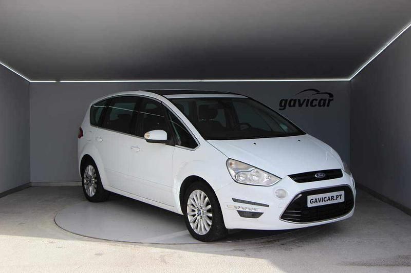 Usado Ford S-MAX S 163 HP (119 kW) 2011 Branco Monovolume