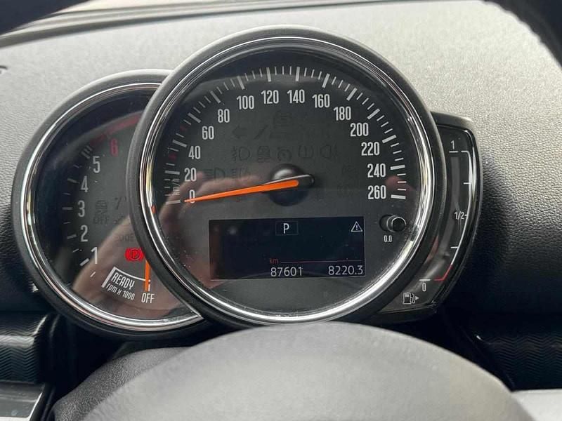 Cinzento Usado 2017 Mini Clubman Carrinha | € 16.650 (Bom preço) - Imagem 1/4