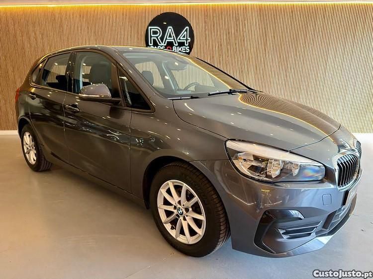 Usado BMW 216 Active Tourer 116 HP (85 kW) 2019 Cinza Monovolume