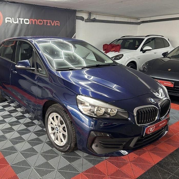 Usado 2020 BMW 216 Active Tourer Advantage Monovolume | € 16.490 (Bom preço) - Imagem 1/4