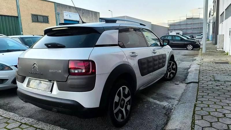 Usado Citroën C4 Cactus 92 HP (67 kW) 2014 Branco Citadino