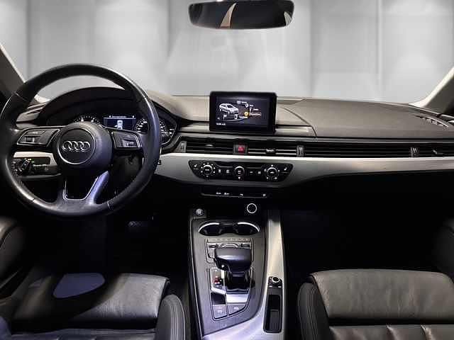 Usado Audi A4 190 HP (139 kW) 2017 Cinzento Carrinha