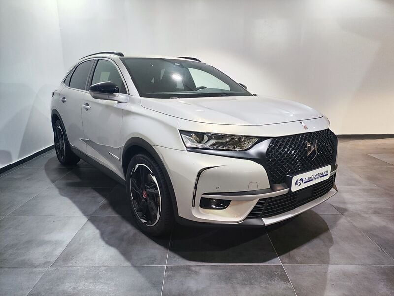 Usado DS Automobiles DS7 Crossback Performance 225 HP (165 kW) 2022 Outro SUV