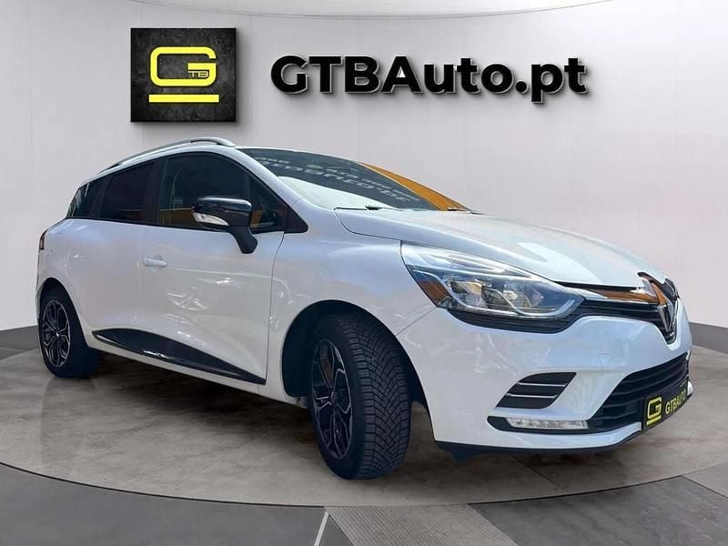 Usado Renault Clio GrandTour Zen 90 HP (66 kW) 2020 Branco Carrinha