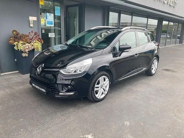 Usado Renault Clio IV 90 HP (66 kW) 2019 Preto Carrinha