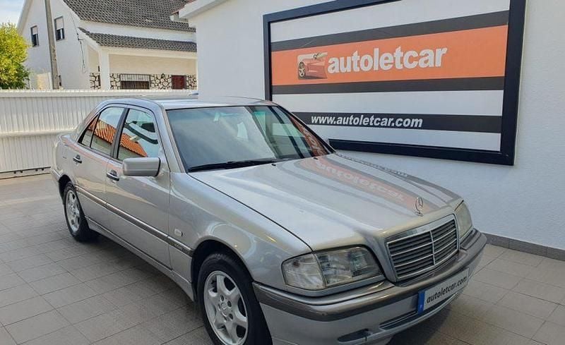Usado Mercedes C250 150 HP (110 kW) 1997 Cinzento
