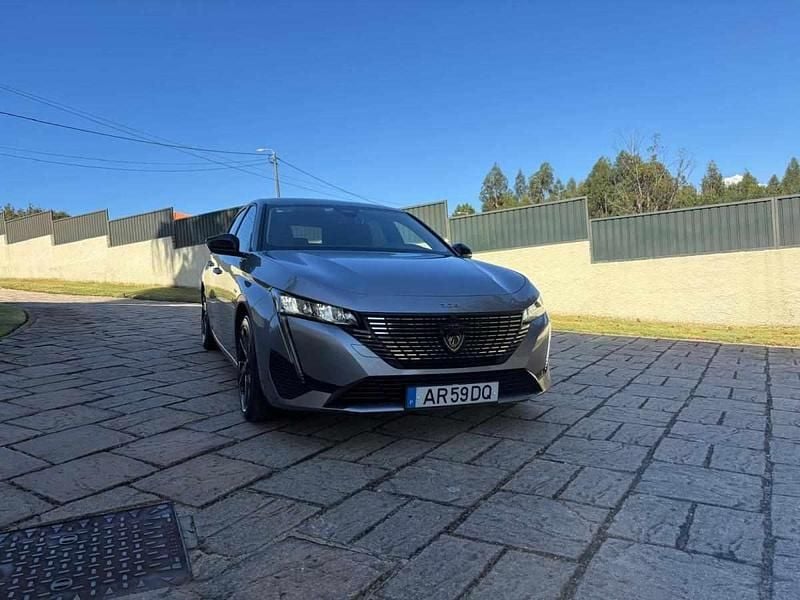 Cinzento Usado 2022 Peugeot 308 Citadino | € 24.500 - Imagem 1/4