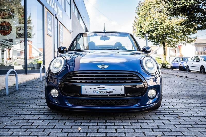 Usado Mini Cooper Cabriolet Special Edition 136 HP (100 kW) 2016 Azul Cabrios
