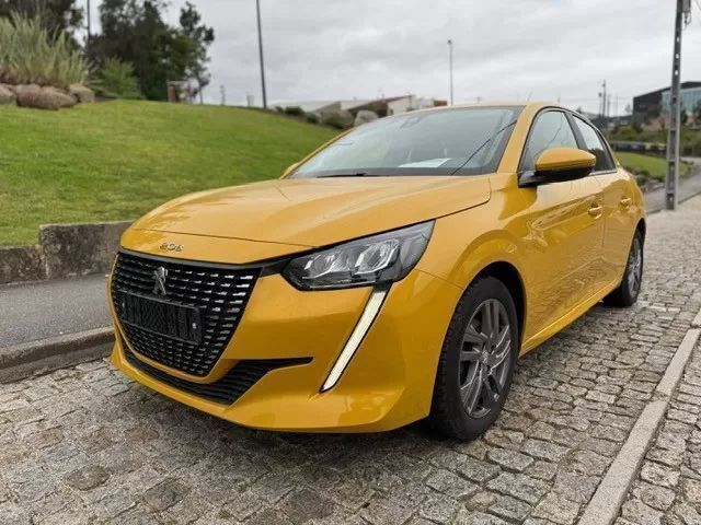 Amarelo Usado 2021 Peugeot 208 Allure Citadino | € 17.900 (Preço elevado) - Imagem 1/4
