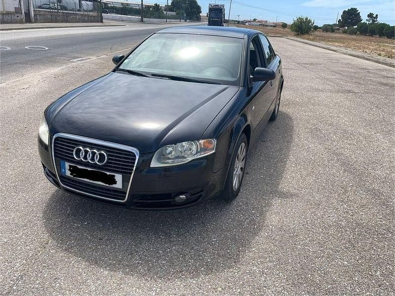 Usado Audi A4 140 HP (102 kW) 2005 Sedan