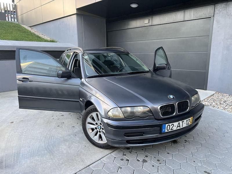Usado 2001 BMW 320 Sedan | € 2.250 (Super Preço) - Imagem 1/4