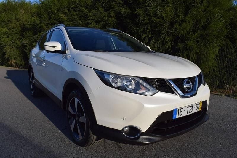 Branco Usado 2017 Nissan Qashqai SUV | € 18.900 (Preço justo) - Imagem 1/4