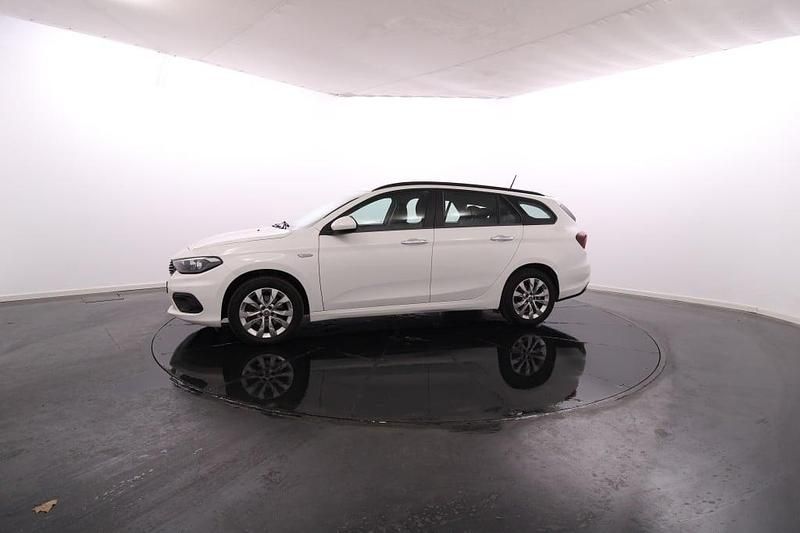Branco Usado 2020 Fiat Tipo Lounge Carrinha | € 16.900 (Preço elevado) - Imagem 1/4