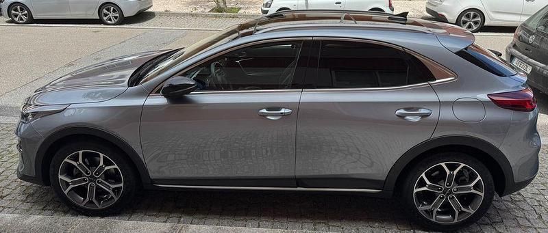 Usado 2022 Kia XCeed 2 SUV | € 18.500 - Imagem 1/4
