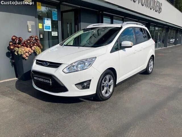 Branco Usado 2014 Ford Grand C-Max Monovolume | € 8.500 - Imagem 1/1