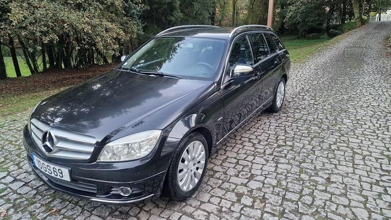 Usado 2008 Mercedes C220 Sedan | € 6.900 (Super Preço) - Imagem 1/4