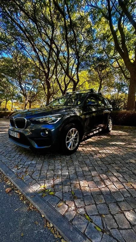 Cinzento Usado 2016 BMW X1 SUV | € 18.950 (Preço justo) - Imagem 1/4