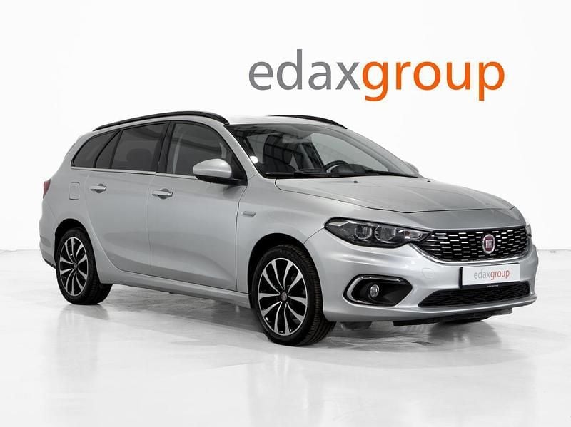 Cinzento Usado 2019 Fiat Tipo Wagon Carrinha | € 9.490 (Bom preço) - Imagem 1/4