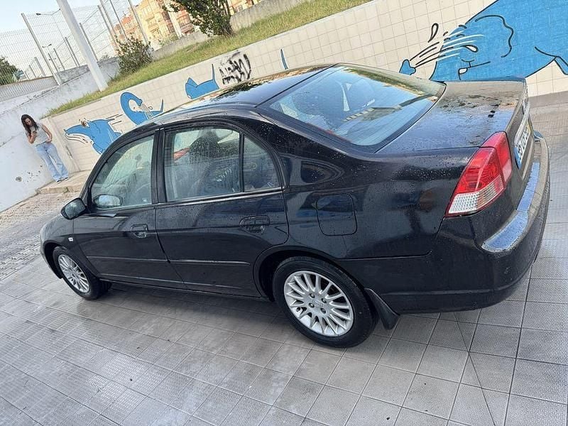 Usado Honda Civic 110 HP (80 kW) 2001 Sedan