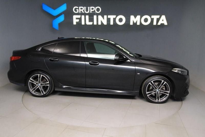 Preto Usado 2021 BMW 216 | € 24.990 - Imagem 1/4