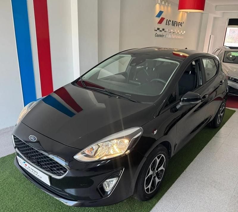 Preto Usado 2018 Ford Fiesta Citadino | € 8.900 (Bom preço) - Imagem 1/4