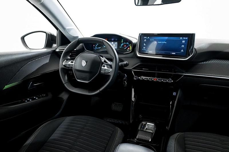 Usado Peugeot e-208 Active 100 kW (136 HP) 2024 Branco Citadino