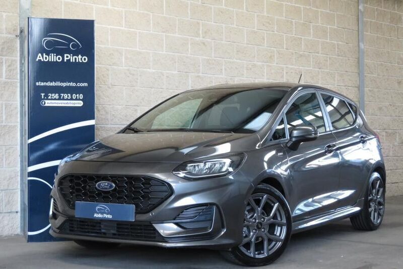 Cinzento Usado 2023 Ford Fiesta ST-Line X Citadino | € 17.450 (Preço justo) - Imagem 1/4