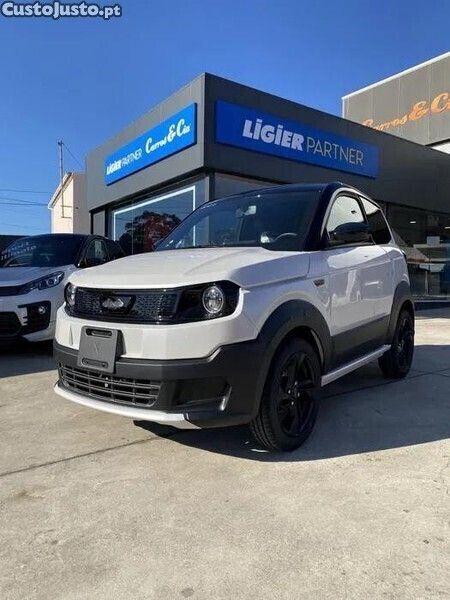 Cinza Usado 2024 Aixam Microcar Citadino | € 18.999 - Imagem 1/1