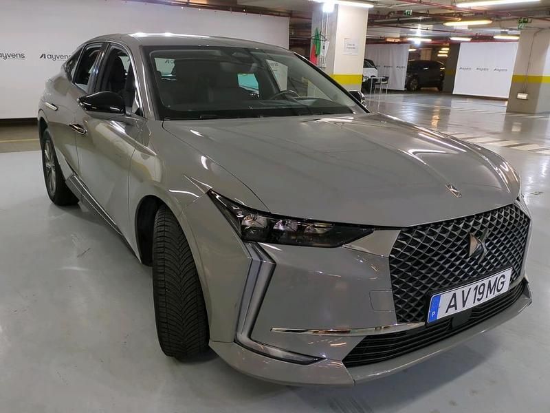 Usado DS Automobiles DS4 Bastille Plus 130 HP (95 kW) 2022 Cinza SUV