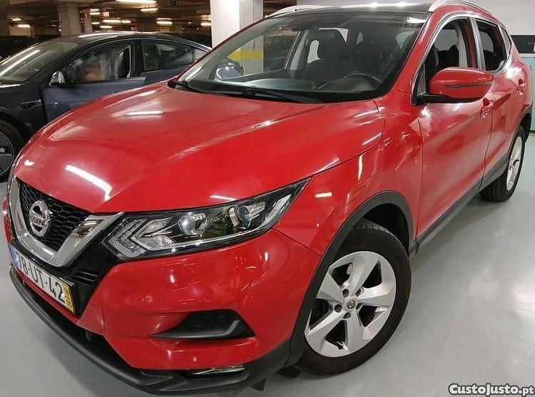 Vermelho Usado 2018 Nissan Qashqai N-Connecta SUV | € 17.499 (Bom preço) - Imagem 1/1