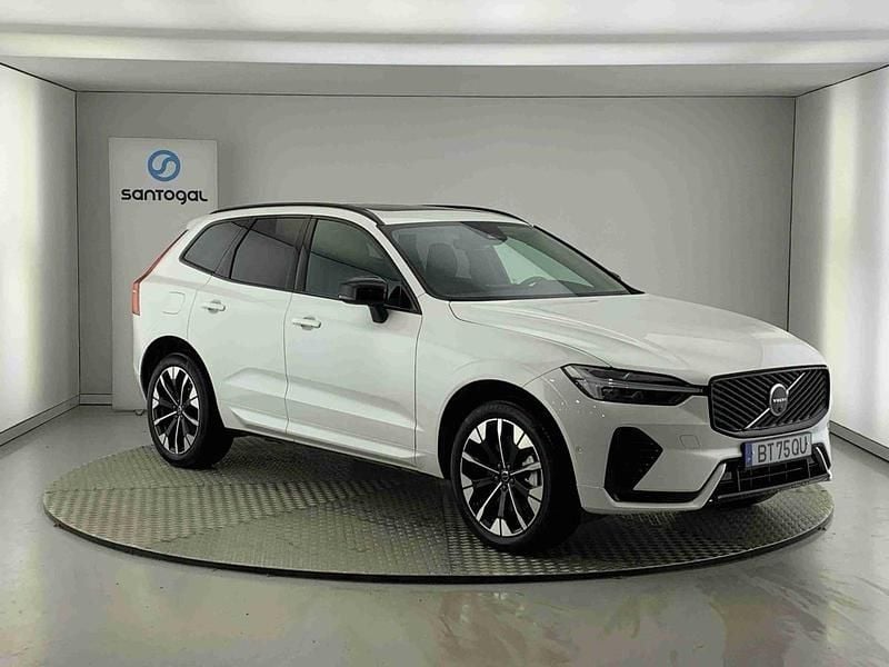 Usado Volvo XC60 Plus 253 HP (186 kW) 2025 Branco SUV