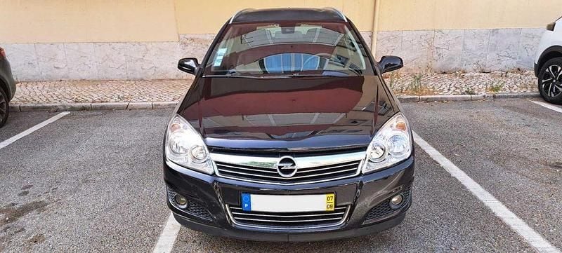 Usado 2007 Opel Astra Cosmo Sedan | € 3.800 (Bom preço) - Imagem 1/4