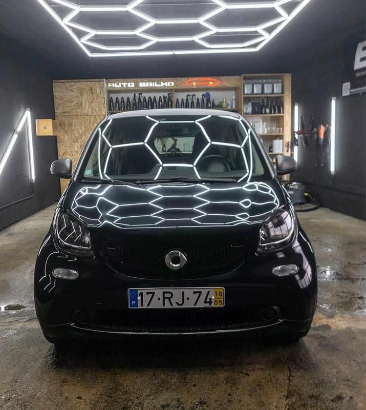 Preto Usado 2016 Smart ForTwo Coupé Coupé | € 10.500 (Preço justo) - Imagem 1/4