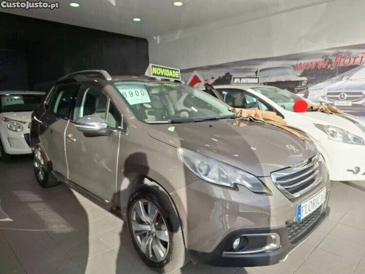 Cinza Usado 2013 Peugeot 2008 Allure SUV | € 8.900 (Preço justo) - Imagem 1/1