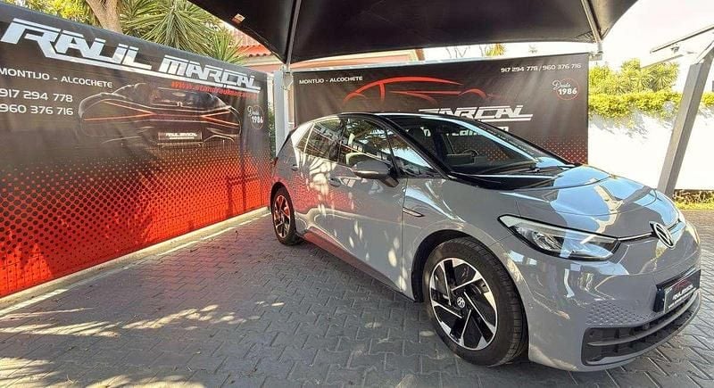 Cinza Usado 2023 VW ID.3 Pro Performance Citadino | € 29.900 (Preço justo) - Imagem 1/4