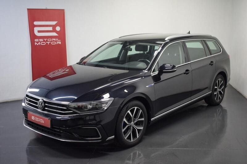 Preto Usado 2020 VW Passat GTE Sedan | € 23.250 (Preço justo) - Imagem 1/4