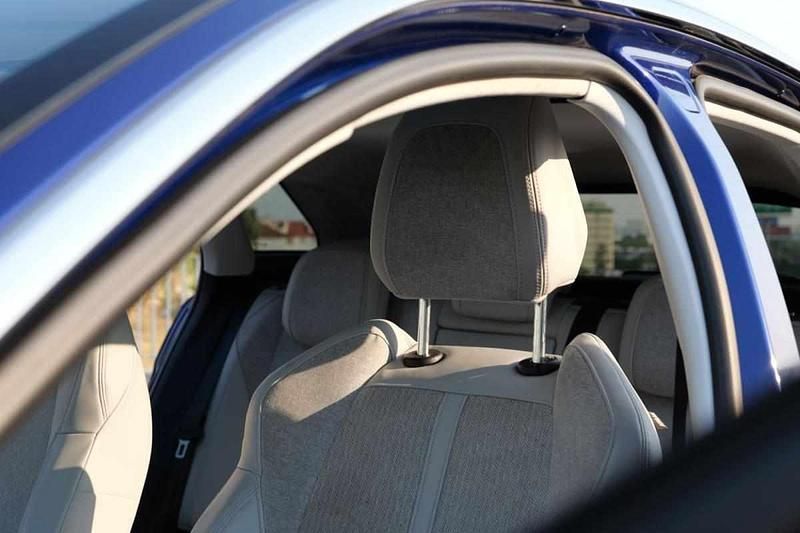 Usado Peugeot 3008 131 HP (96 kW) 2018 Azul Citadino