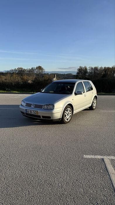 Usado 2001 VW Golf IV Sedan | € 2.350 (Preço justo) - Imagem 1/4